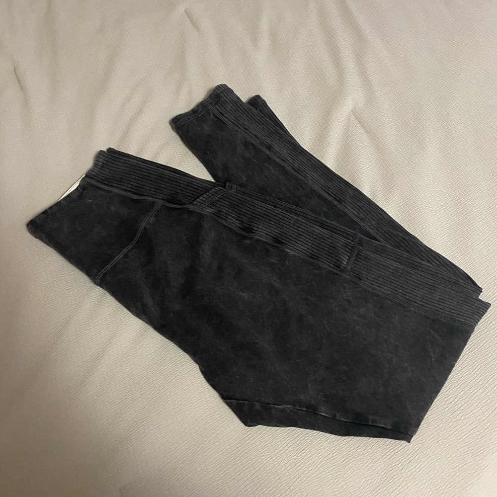 NWT- Aerie OFFLINE leggings